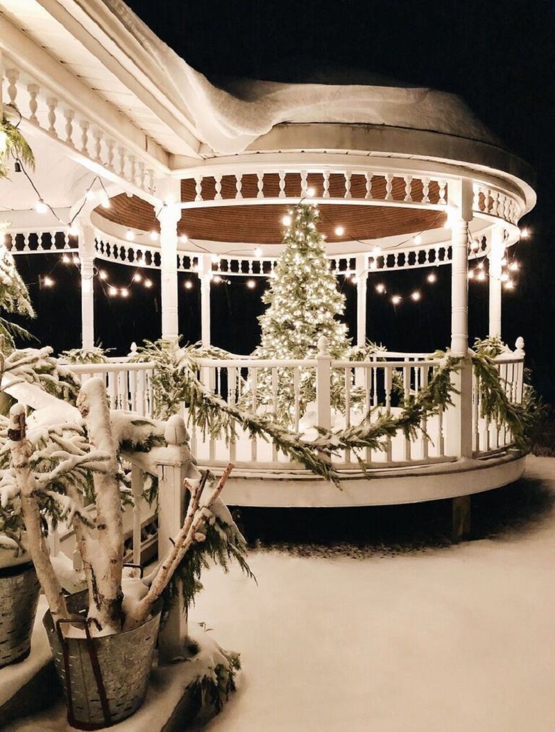 winter deck ideas - gazebo - porch - xmas tree