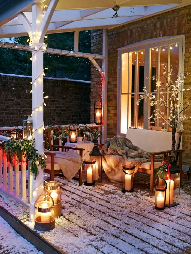 winter deck ideas - light on deck